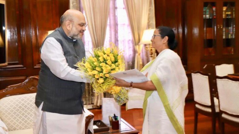 সমঝোতাই প্রমানিত হল আবারঃ মুখে কুলুপ মমতার 
